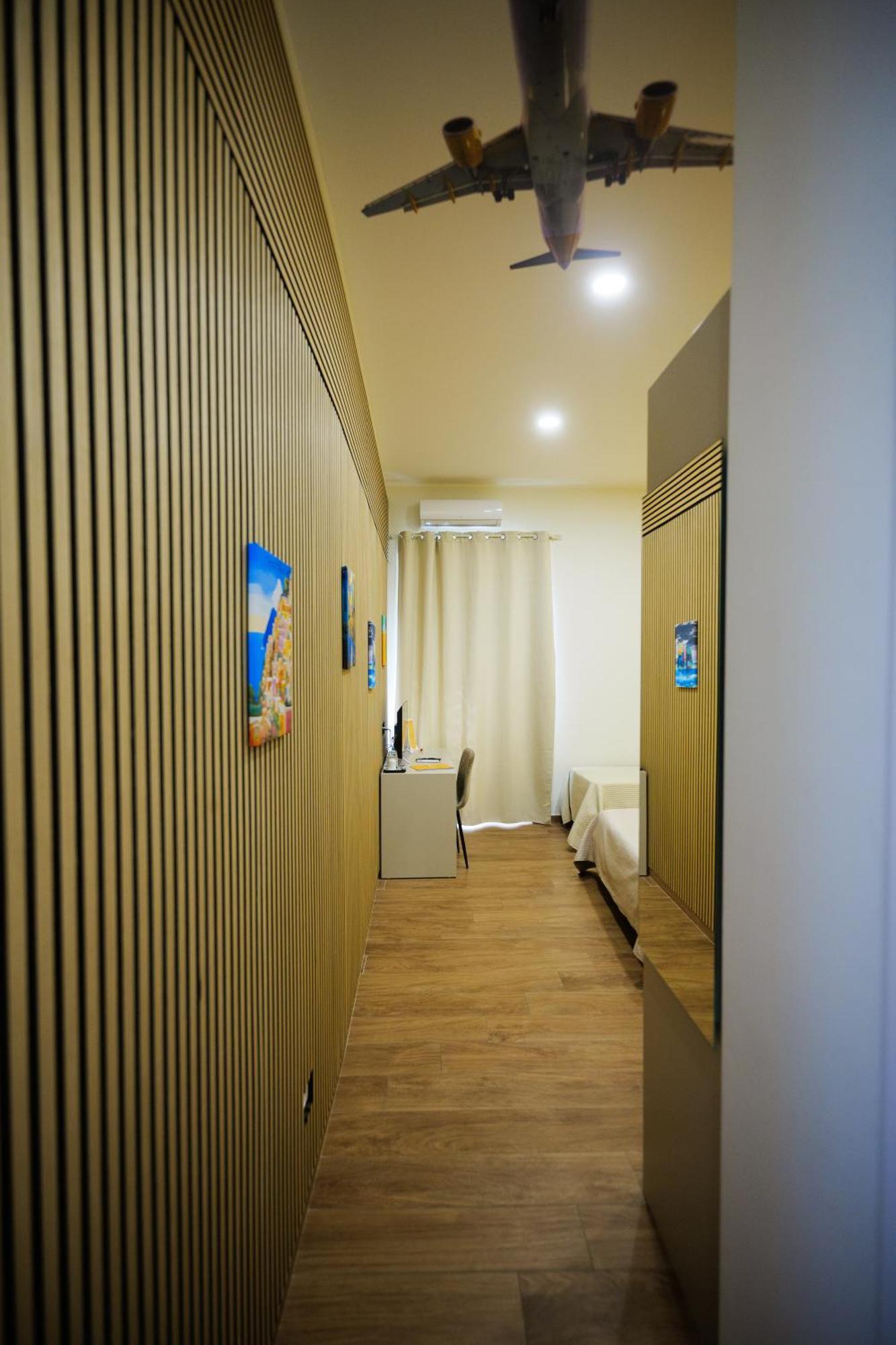Terminal 1 Guest House Νάπολη Εξωτερικό φωτογραφία