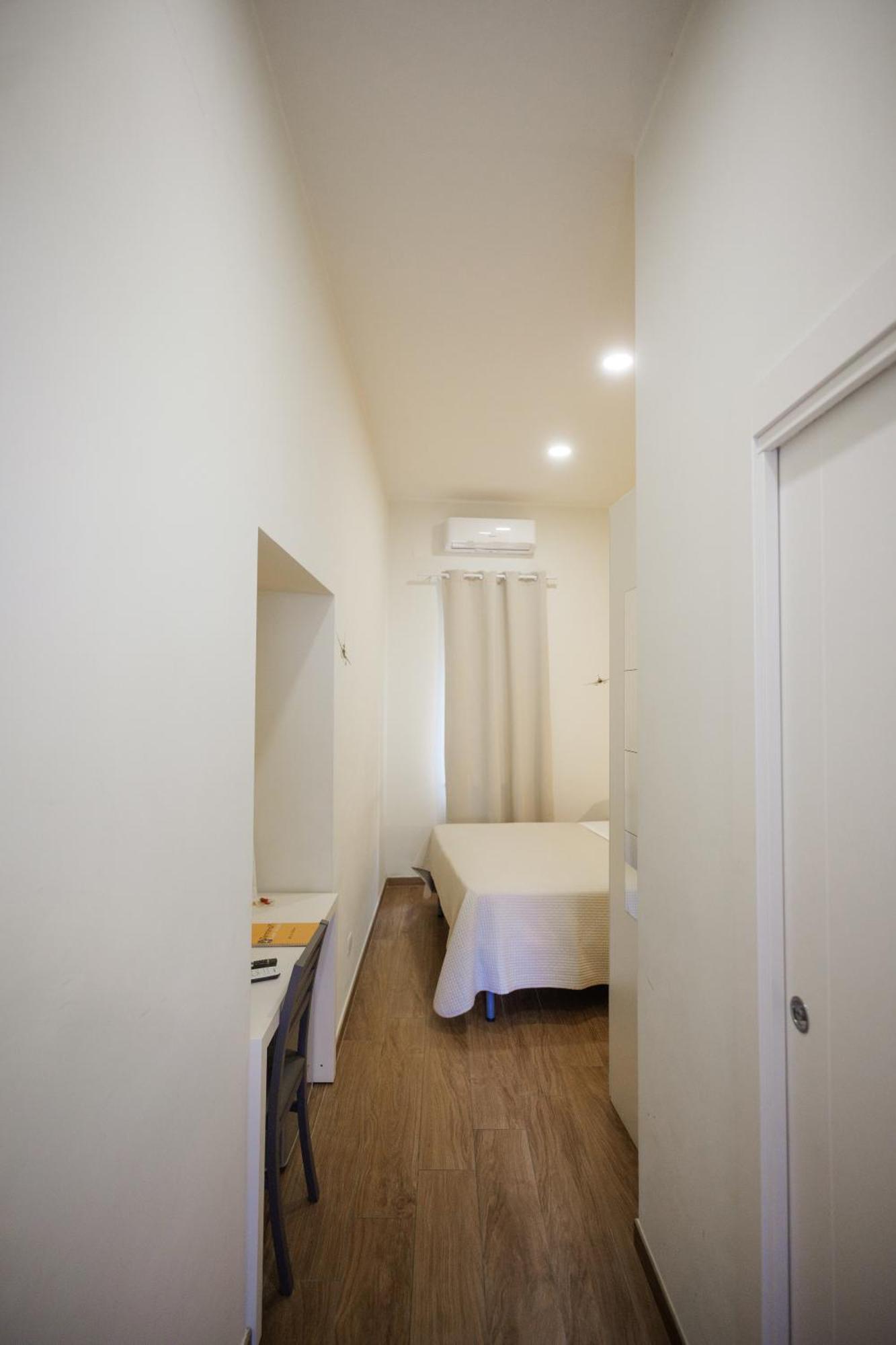 Terminal 1 Guest House Νάπολη Εξωτερικό φωτογραφία