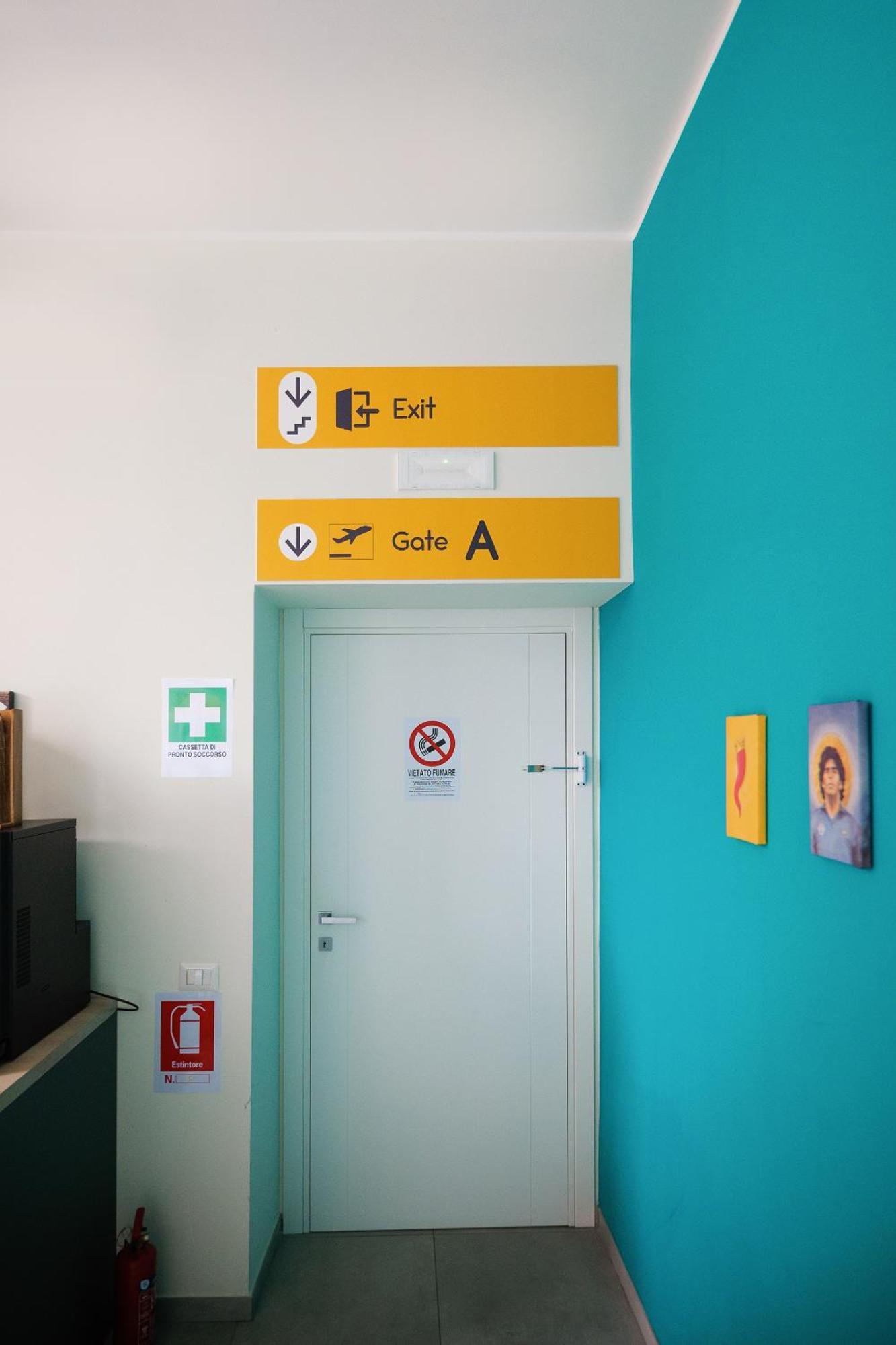 Terminal 1 Guest House Νάπολη Εξωτερικό φωτογραφία
